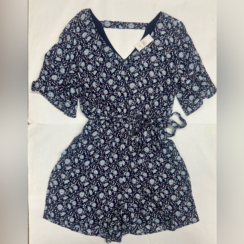 NWT LOFT V-Neck Navy & White Floral Tie Waist Romper Women’s Large w/Pockets